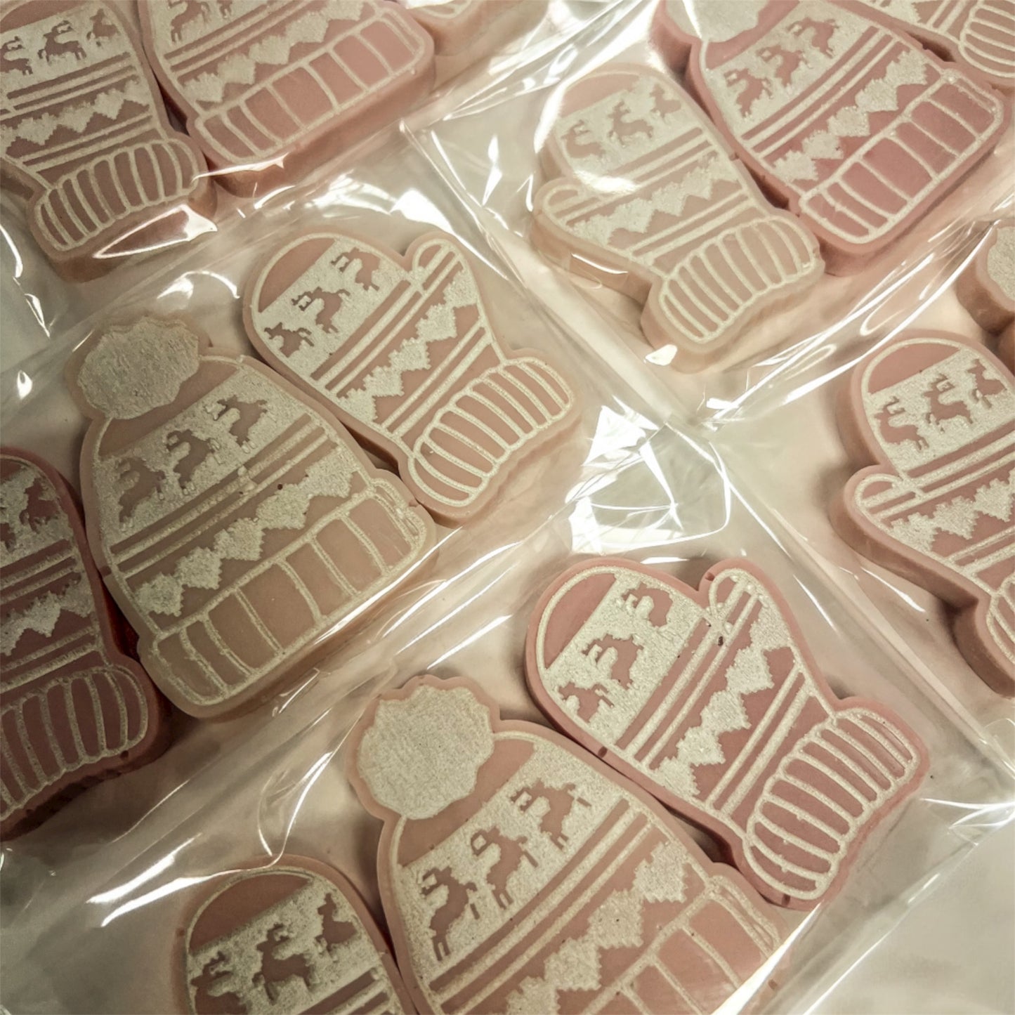 HAT & MITTENS WAX SET