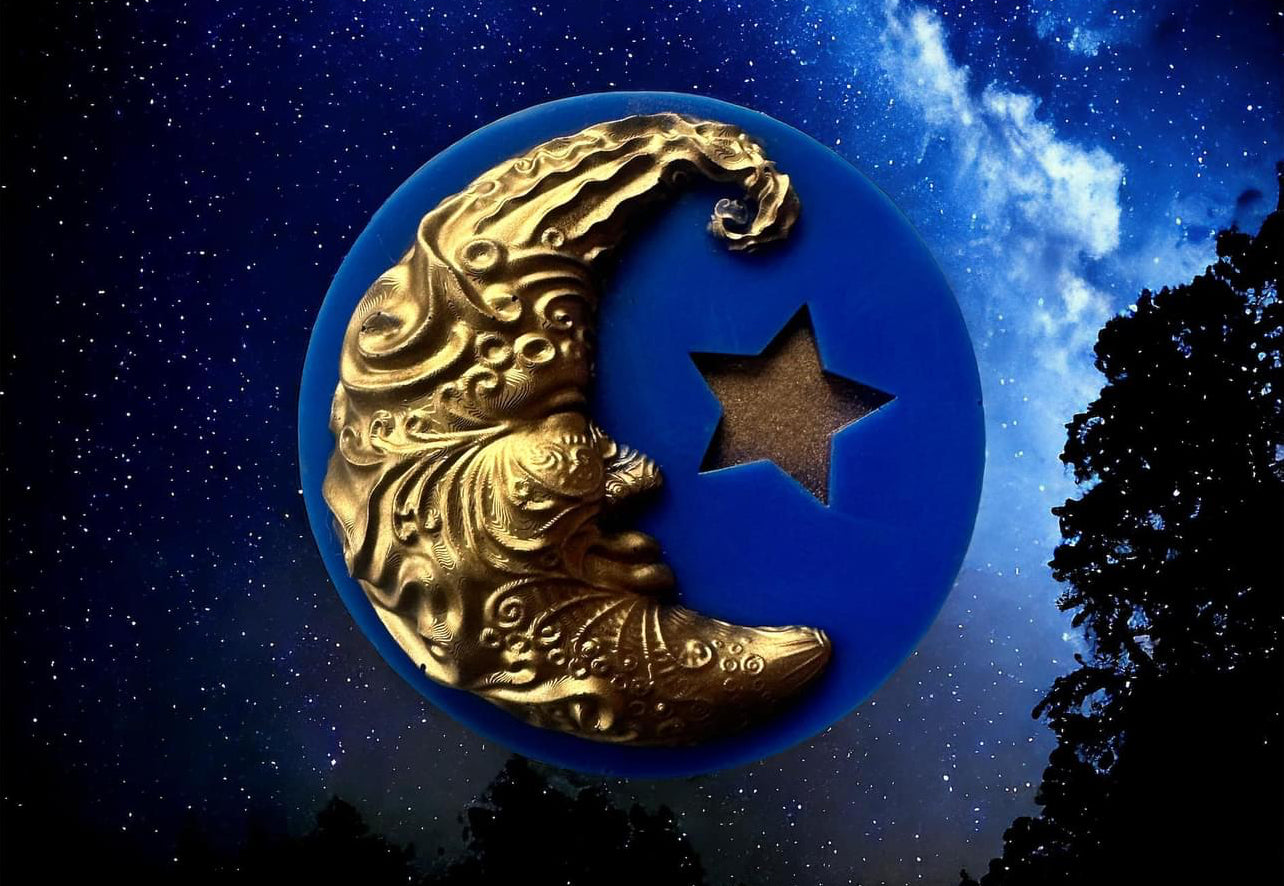 GILDED MOON MELTS
