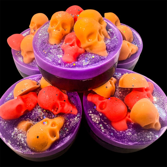 HALLOWEEN SKULL STACK